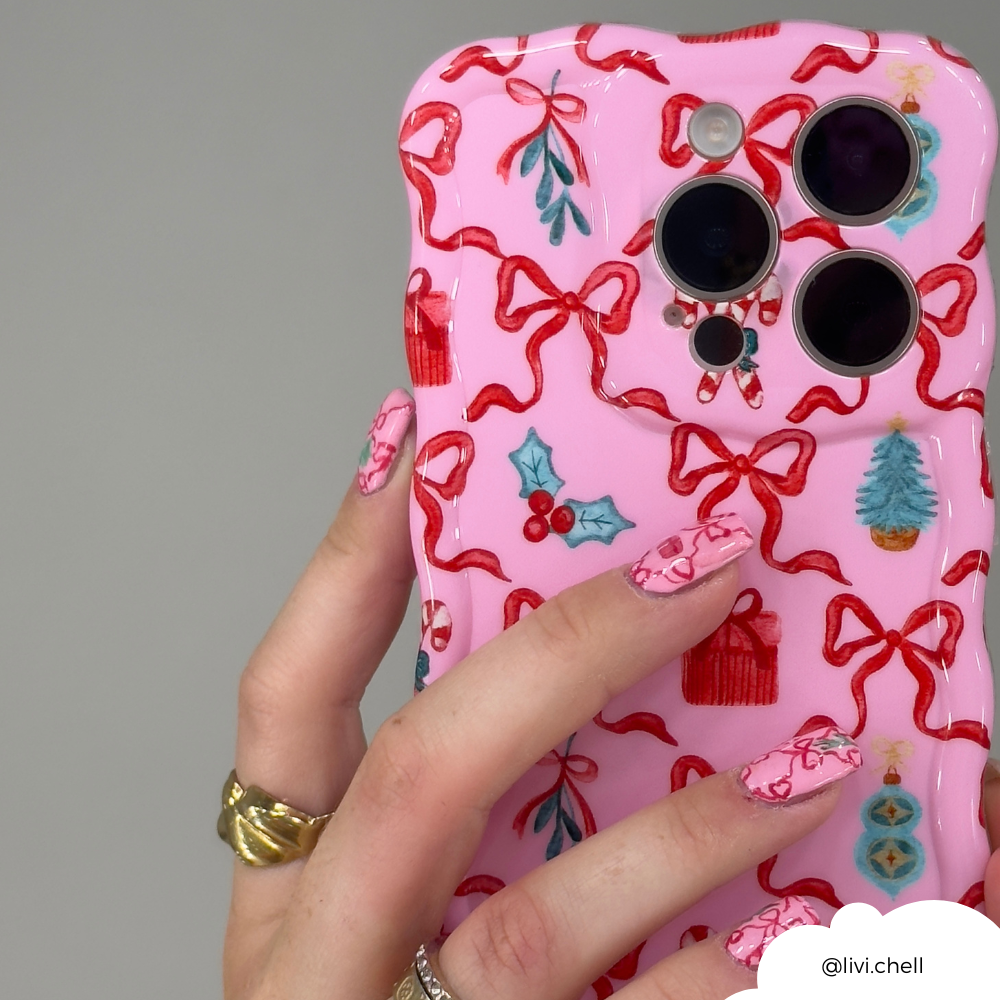 Wavy Phone Case - Christmas Kisses