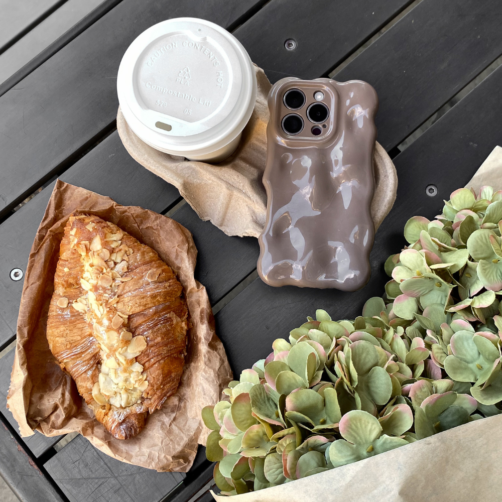 3D Bubble Phone Case - Mocha