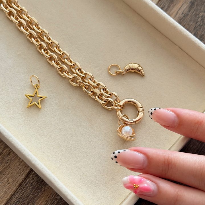 Clam Charm on Phone Strap