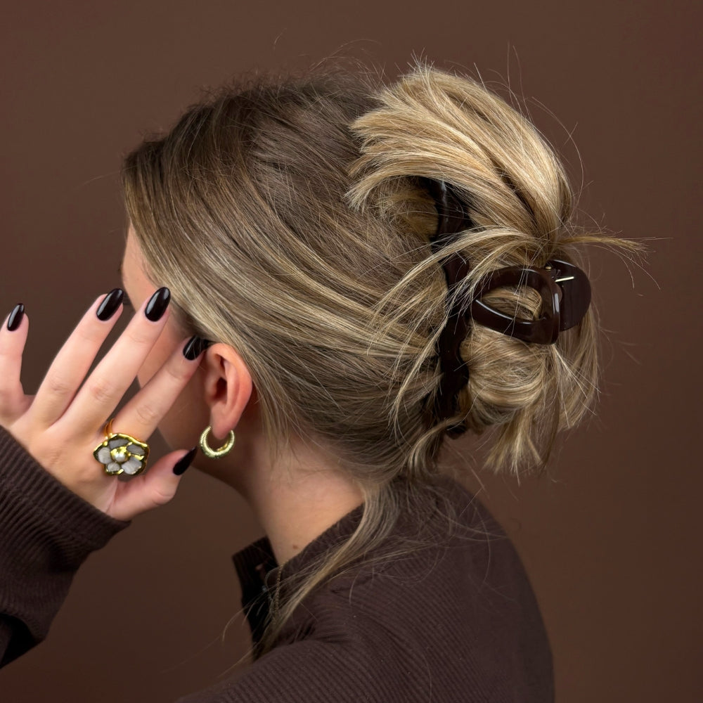 Wavy Claw Clip - Chocolate