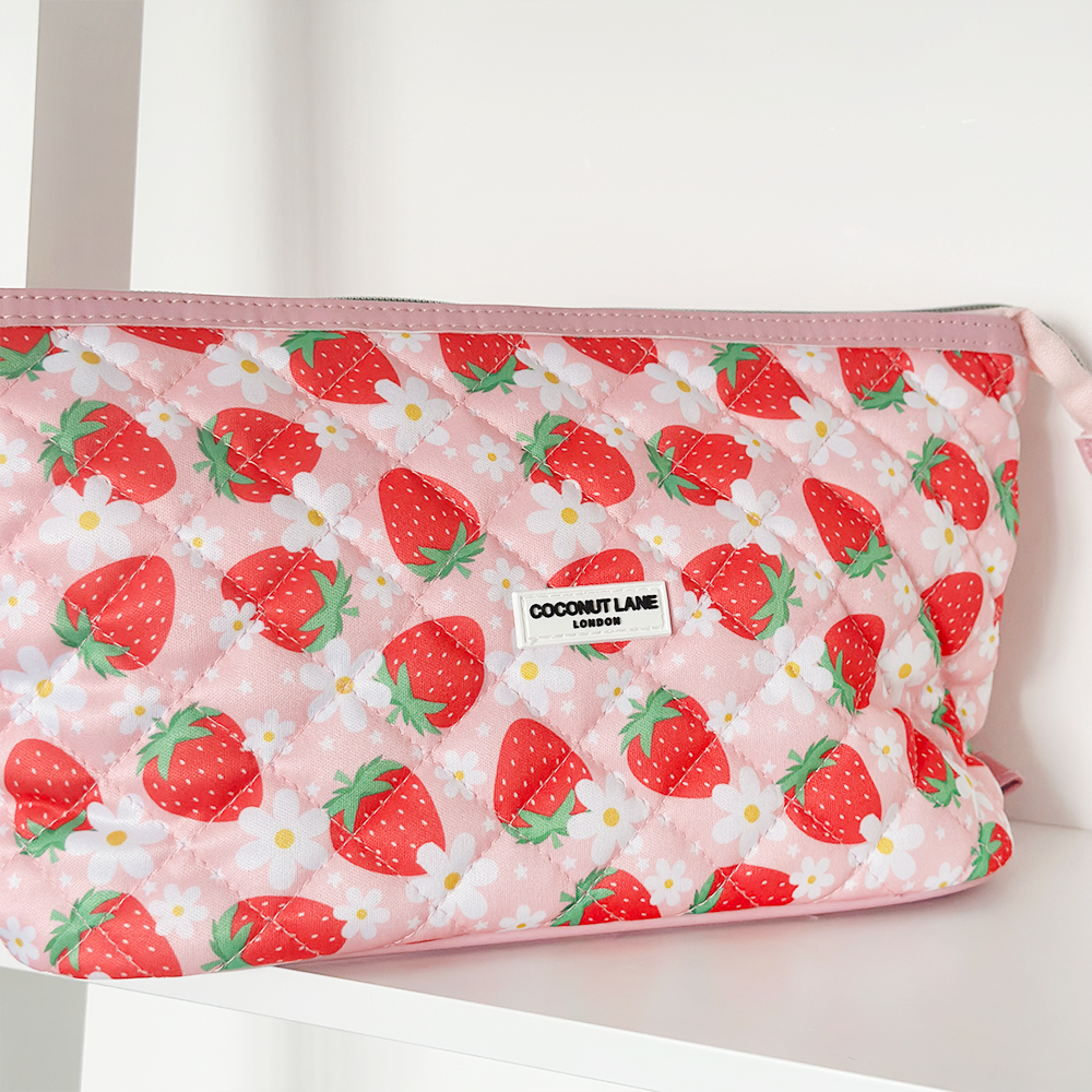 Magic Lifestyle Pouch - Quilted Berry Cute Strawberry