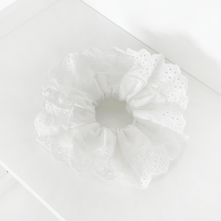 Double Layer Lace Scrunchie - White